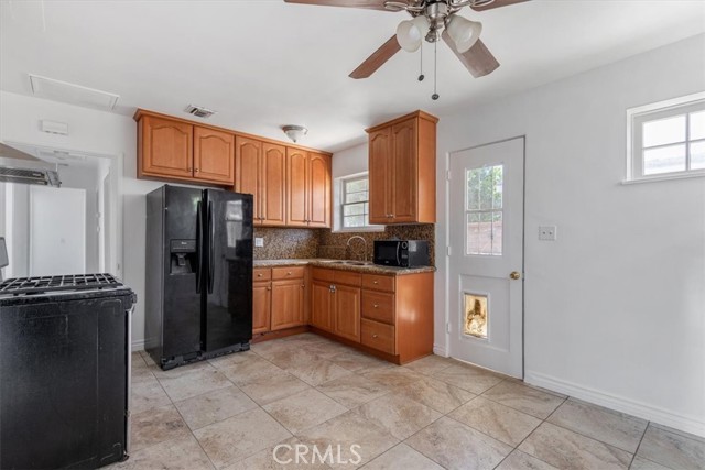 18713 Vanowen Street, Reseda CA: https://media.crmls.org/medias/818ddfce-e483-4a85-8bde-e5e5e5524b7b.jpg