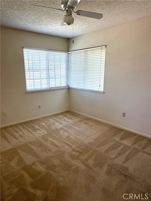 Detail Gallery Image 20 of 23 For 22936 Broadleaf, Lake Forest,  CA 92630 - 3 Beds | 2/1 Baths