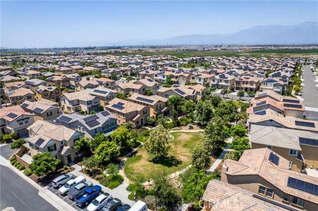 4775 S Bresse Paseo, Ontario CA: https://media.crmls.org/medias/818eb247-9307-476e-a32e-404385aba8b1.jpg