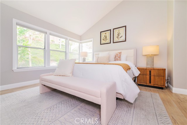 56 Egret Lane, Aliso Viejo CA: https://media.crmls.org/medias/818ec588-3da1-40d2-841b-fef18b1d2c49.jpg