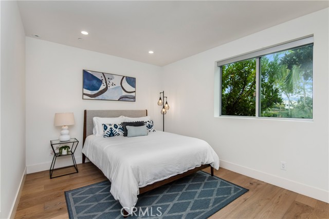 Detail Gallery Image 20 of 36 For 3920 E Coast Highway, Corona Del Mar,  CA 92625 - 3 Beds | 2/1 Baths