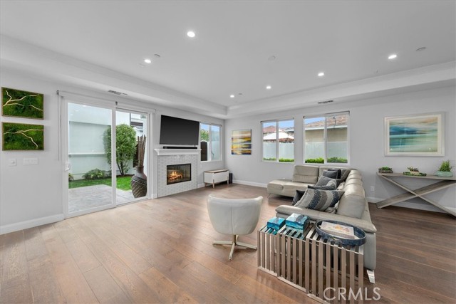 2214 Warfield Avenue, Redondo Beach, California 90278, 4 Bedrooms Bedrooms, ,3 BathroomsBathrooms,Residential,Sold,Warfield,SB24110583