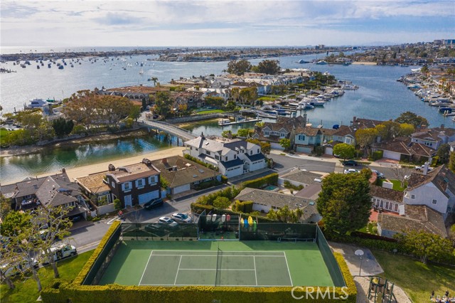 Detail Gallery Image 49 of 55 For 14 Beacon Bay, Newport Beach,  CA 92660 - 4 Beds | 4/1 Baths