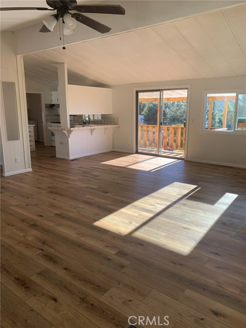 523 Piute Street, Bodfish CA: https://media.crmls.org/medias/818f9010-35b5-47f4-b187-45b4c646130f.jpg