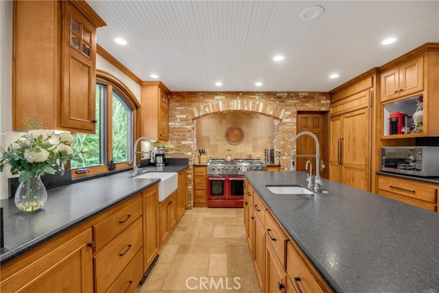 29162 Bald Eagle Ridge, Lake Arrowhead CA: https://media.crmls.org/medias/818fe64e-357c-4b86-8825-6c8ef5809fa1.jpg