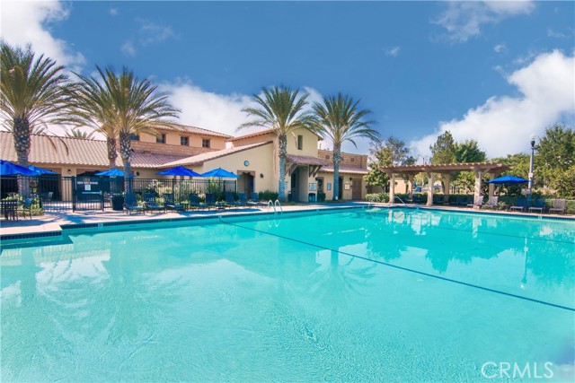 24229 La Montura Drive, Valencia CA: https://media.crmls.org/medias/81900fbd-4ce4-4b34-a836-ef447c0eb7a6.jpg