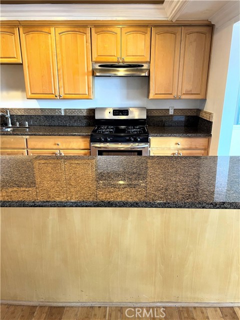 100 Cliff Drive, Laguna Beach CA: https://media.crmls.org/medias/8191297c-d060-4f1f-bfc8-4530037db290.jpg