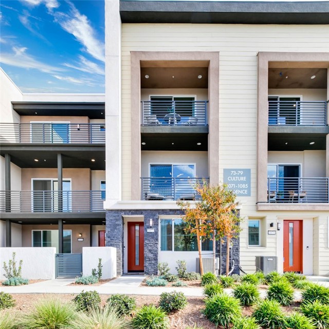 Front Image Thumbnail for CROC26067015