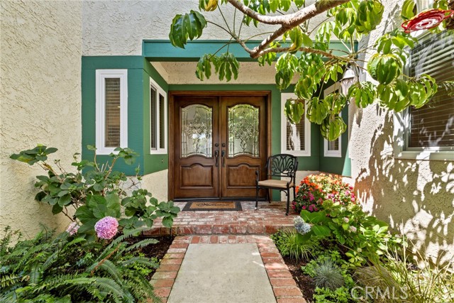 3919 Southhampton Road, Moorpark CA: https://media.crmls.org/medias/819220fd-0f6b-4d6b-b4ea-7eb22046a062.jpg