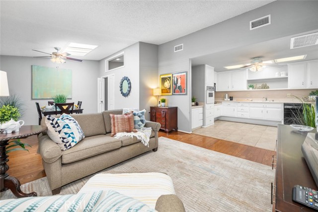 Detail Gallery Image 16 of 33 For 1260 Northwood Rd 164b,  Seal Beach,  CA 90740 - 2 Beds | 1 Baths
