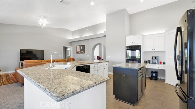 Detail Gallery Image 11 of 42 For 29628 Mountain View Rd, Lucerne Valley,  CA 92356 - 4 Beds | 2/1 Baths