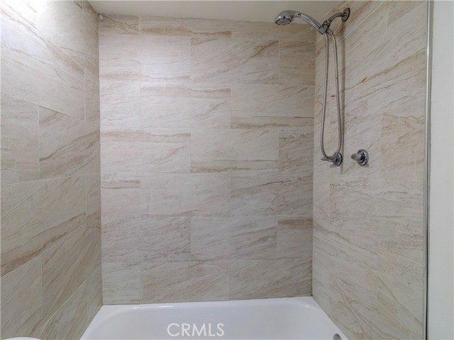 Detail Gallery Image 22 of 32 For 1435 Orange, Santa Ana,  CA 92707 - 4 Beds | 2 Baths