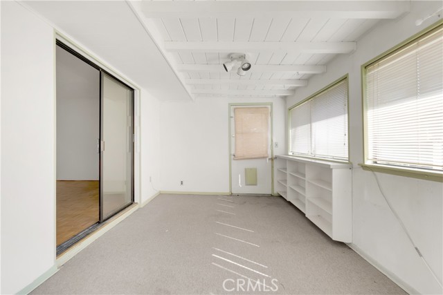 17306 Village 17, Camarillo CA: https://media.crmls.org/medias/81957b48-a2b7-4922-9213-08a5072b7e60.jpg