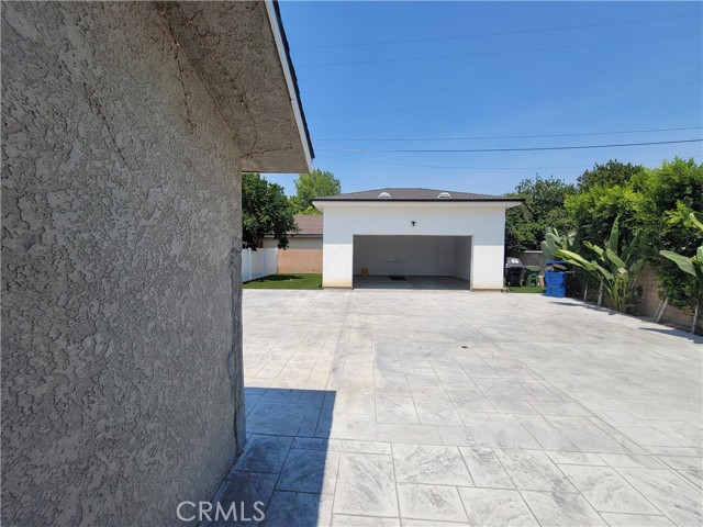 18001 Osborne Street, Sherwood Forest CA: https://media.crmls.org/medias/81974dd4-1fbe-4a48-9c00-120f05db942a.jpg
