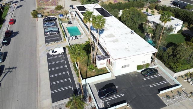 Detail Gallery Image 3 of 21 For 2303 N Indian Canyon Dr, Palm Springs,  CA 92262 - – Beds | – Baths