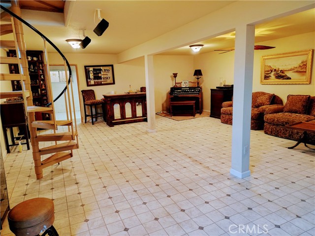 Detail Gallery Image 12 of 19 For 31420 Rabbit Springs Ln, Lucerne Valley,  CA 92356 - 5 Beds | 3 Baths