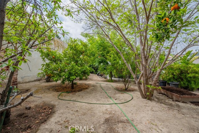 Detail Gallery Image 11 of 34 For 10404 Jardine Ave, Sunland,  CA 91040 - 2 Beds | 1 Baths