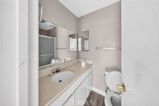 333 Burchett Street, 206 photo 29