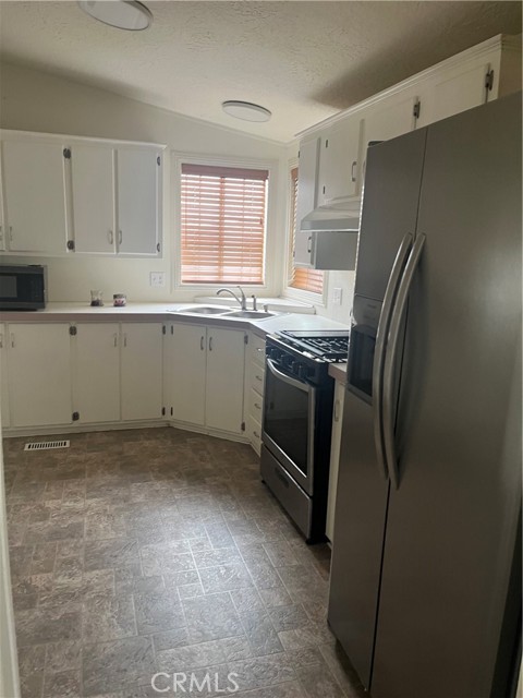 Detail Gallery Image 22 of 28 For 3120 136 Live Oak Bld, Yuba City,  CA 95991 - 3 Beds | 2 Baths