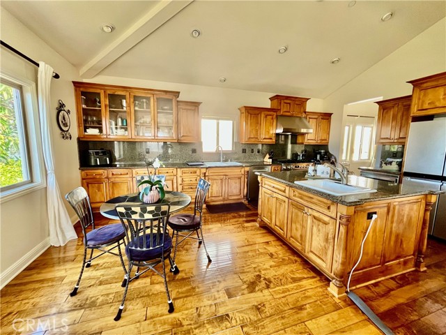 Detail Gallery Image 24 of 65 For 227 S Helberta Ave #B,  Redondo Beach,  CA 90277 - 4 Beds | 3/1 Baths