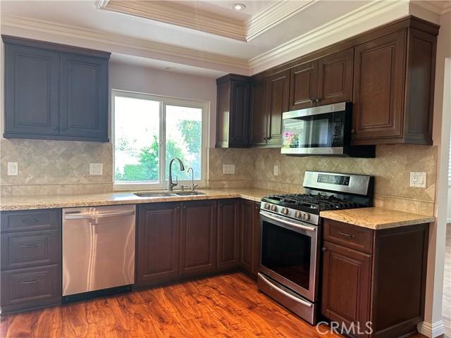 Detail Gallery Image 8 of 23 For 2280 Ash Ave, Upland,  CA 91784 - 3 Beds | 2/1 Baths