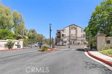 Detail Gallery Image 3 of 32 For 1000 Vista Del Cerro Dr #201,  Corona,  CA 92879 - 2 Beds | 2 Baths