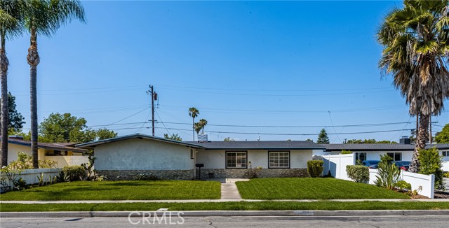 Image 2 of 38 For 1419 Dogwood Avenue