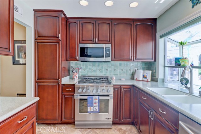 Kitchen with bay window