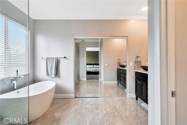 16139 Crooked Creek Court, Chino Hills CA: https://media.crmls.org/medias/819cdd47-752a-4477-bf49-9aebcbeb3719.jpg