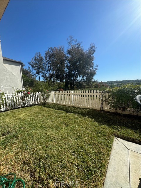 Detail Gallery Image 9 of 33 For 12 Three Vines Ct, Ladera Ranch,  CA 92694 - 3 Beds | 2/1 Baths