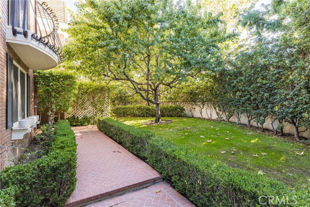 Drew Fenton | 12386 Ridge Circle Los Angeles CA | MLS: 7461682