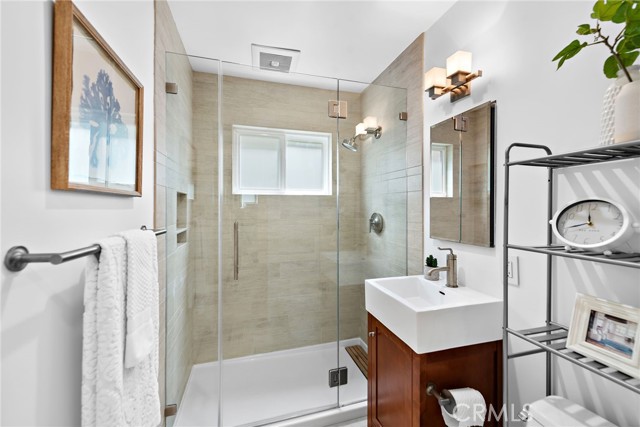 Detail Gallery Image 7 of 14 For 387 Cypress Dr #3,  Laguna Beach,  CA 92651 - 2 Beds | 2 Baths