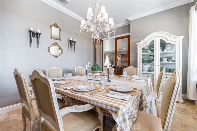 98 Nutwood Circle, Paso Robles CA: https://media.crmls.org/medias/819dbfe0-7802-4ab1-977f-c1fe032ac371.jpg