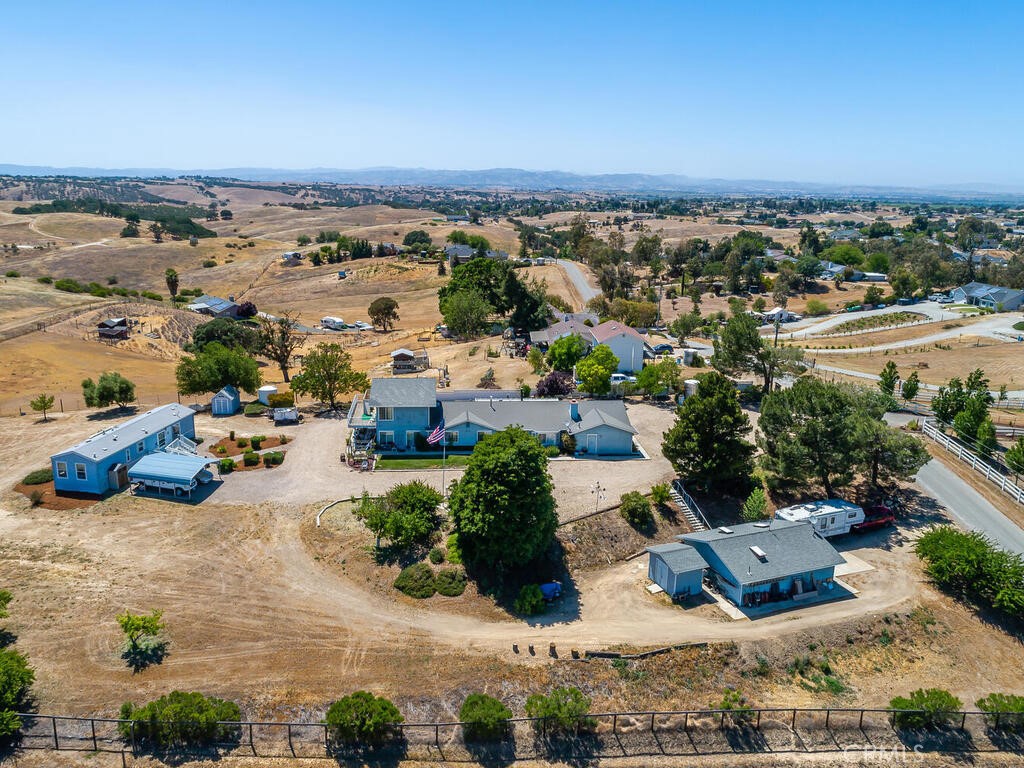 5070 White Tail Place, Paso Robles, CA 93446