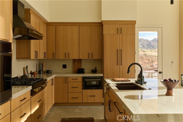 Detail Gallery Image 11 of 41 For 5137 Pioneertown Rd, Pioneertown,  CA 92268 - 3 Beds | 2/1 Baths