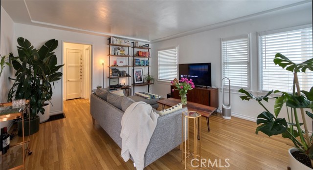 204 38th Street, Manhattan Beach, California 90266, 3 Bedrooms Bedrooms, ,2 BathroomsBathrooms,Residential,Sold,38th,SB22047945