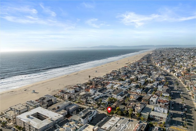 66 16th Street, Hermosa Beach, California 90254, 4 Bedrooms Bedrooms, ,2 BathroomsBathrooms,Residential,Sold,16th Street,SB25047715