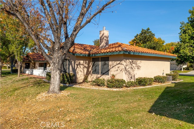 Detail Gallery Image 29 of 35 For 1057 Clubhouse Dr, Hemet,  CA 92545 - 2 Beds | 2 Baths