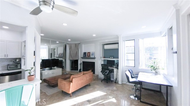 Detail Gallery Image 6 of 40 For 2575 E 19th St #17,  Signal Hill,  CA 90755 - 1 Beds | 1 Baths