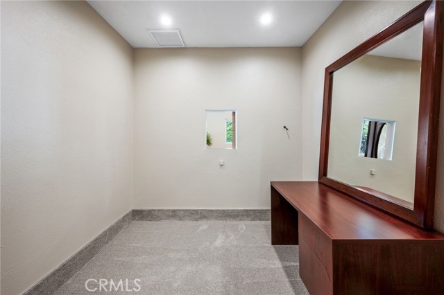 5905 Old Wheeler Road, La Verne CA: https://media.crmls.org/medias/81a10a98-f48c-44e7-9915-462dcab07a81.jpg