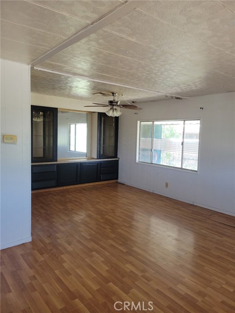 Image 2 of 3 For 30321 13th  