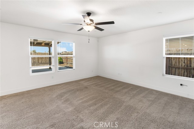 Detail Gallery Image 9 of 44 For 522 Sansoni St, Los Banos,  CA 93635 - 5 Beds | 3/1 Baths