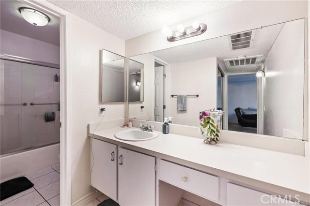 Detail Gallery Image 14 of 27 For 1610 Neil Armstrong St #313,  Montebello,  CA 90640 - 1 Beds | 1 Baths