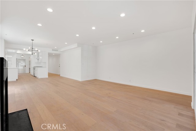 1871 Greenfield Avenue, Los Angeles CA: https://media.crmls.org/medias/81a3bf76-0f1c-46d3-a50b-1233307ffb2b.jpg