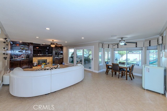 Detail Gallery Image 21 of 40 For 20475 via Infanta, Yorba Linda,  CA 92887 - 4 Beds | 3 Baths