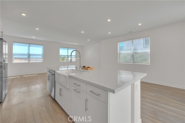 Detail Gallery Image 12 of 75 For 15820 Caterpillar Dr, Fontana,  CA 92336 - 4 Beds | 3 Baths