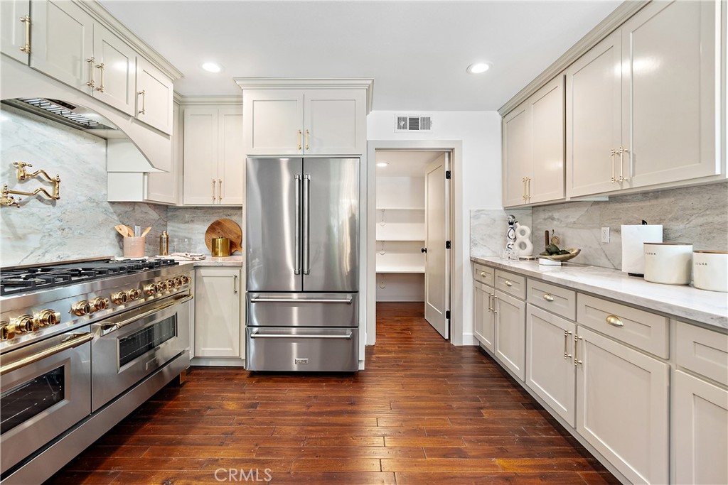 MLS #DW25181566 img 24