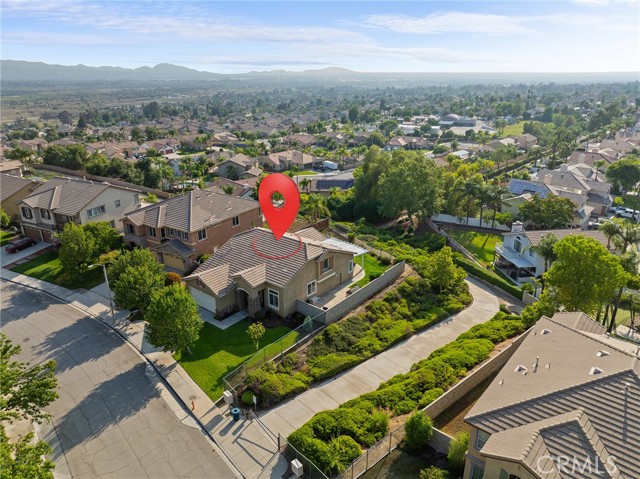 7476 Sequoia Lane, Highland CA: https://media.crmls.org/medias/81a4a9b7-be6e-4c97-9f78-6529b2ddddf1.jpg