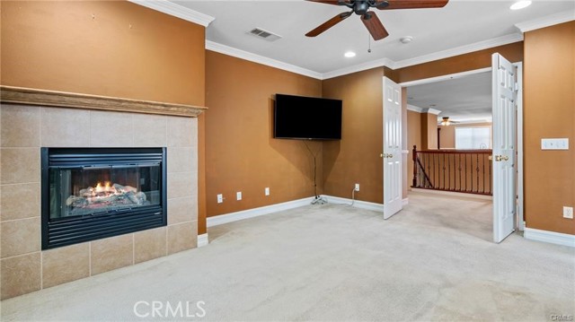 Image 31 of 65 For 13726 Kiwi Avenue