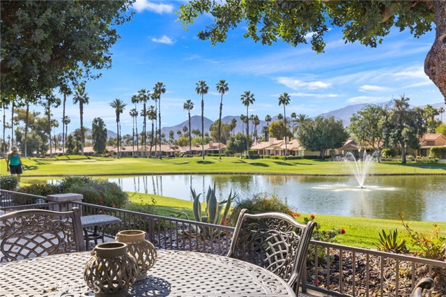 Detail Gallery Image 6 of 52 For 353 Villena Way, Palm Desert,  CA 92260 - 3 Beds | 2/1 Baths